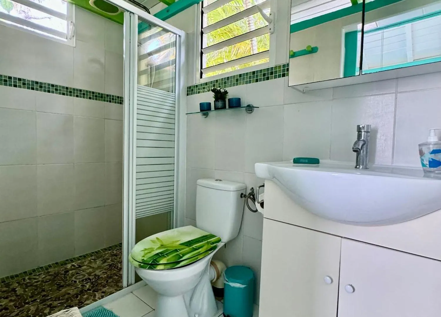 Alpinia Bungalow Sainte-Anne  Dom wakacyjny Sainte-Anne (Grande-Terre)